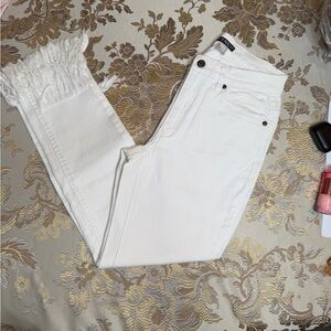 👖✨ White Frayed Hem Women’s Jeans – Chic Cropped Denim, Stylish Casual Fit ✨👖